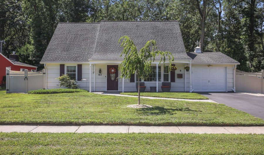 47 Overlea Ln, Aberdeen, NJ 07747 - 4 Beds, 2 Bath