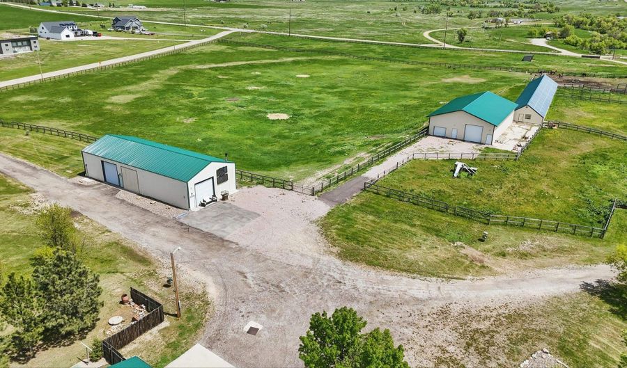 18977 Black Angus Ln, Belle Fourche, SD 57717 - 3 Beds, 3 Bath