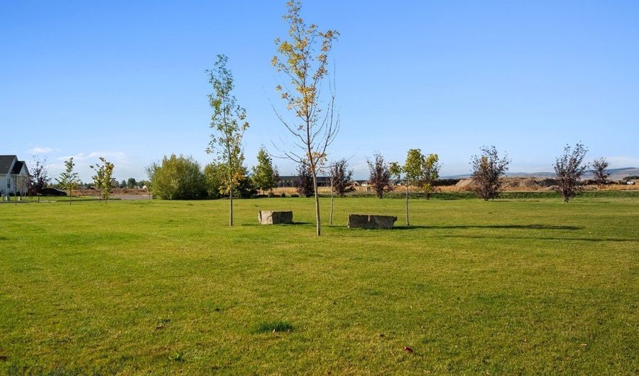 1604 Kit Carson Cir, Belgrade, MT 59714 - 4 Beds, 4 Bath