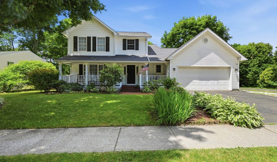 2- B Topstone Dr, Bethel, CT 06801 - 3 Beds, 3 Bath