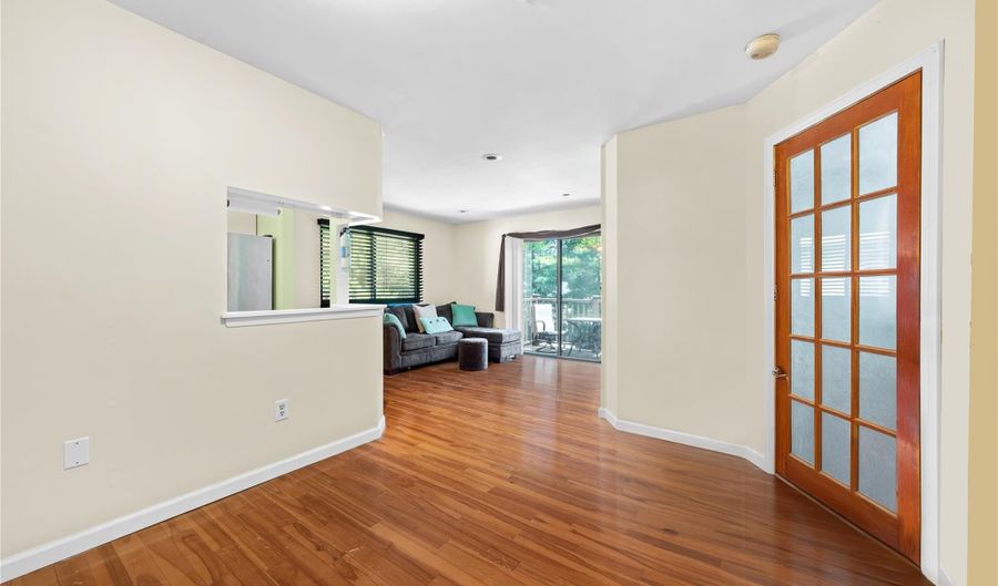 615 Broadway 46, Amityville, NY 11701 - 1 Beds, 1 Bath