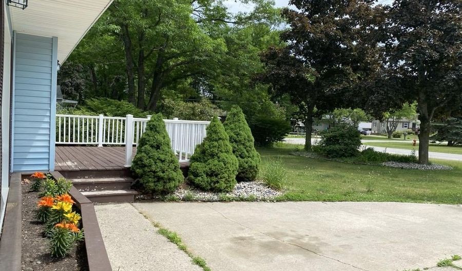 152 Colorado Rd, Alpena, MI 49707 - 4 Beds, 2 Bath