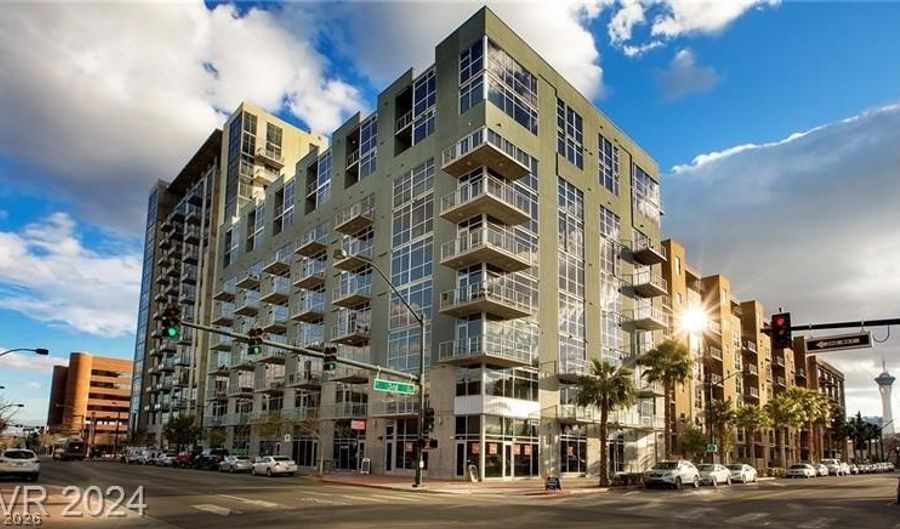 353 E Bonneville Ave 425, Las Vegas, NV 89101 - 1 Beds, 1 Bath