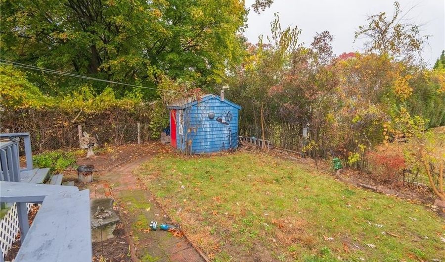 105 Fordson Ave, Cranston, RI 02910 - 4 Beds, 1 Bath