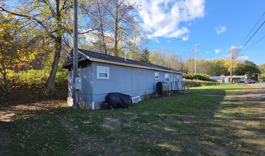 142 River Rd, Anson, ME 04911 - 1 Beds, 0 Bath