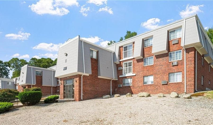 300 Smithfield Rd P2-2, North Providence, RI 02904 - 2 Beds, 1 Bath