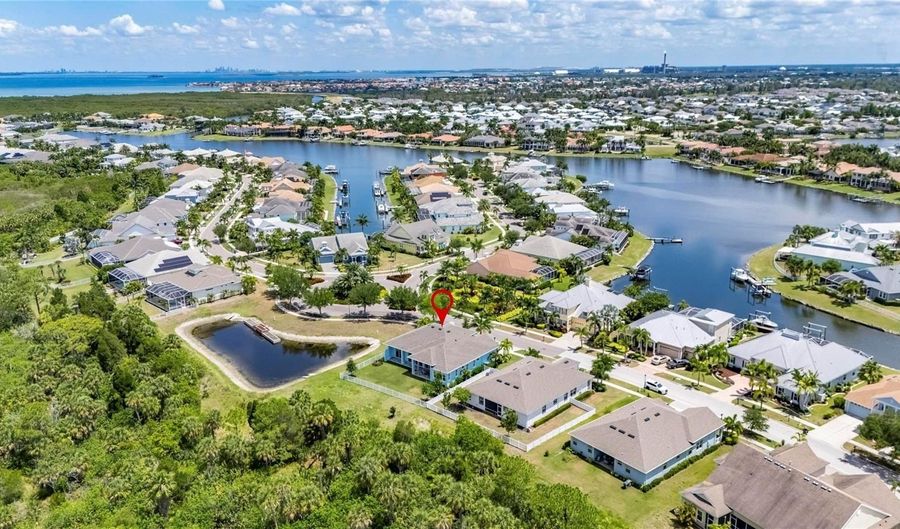 638 MANNS HARBOR Dr, Apollo Beach, FL 33572 - 3 Beds, 3 Bath