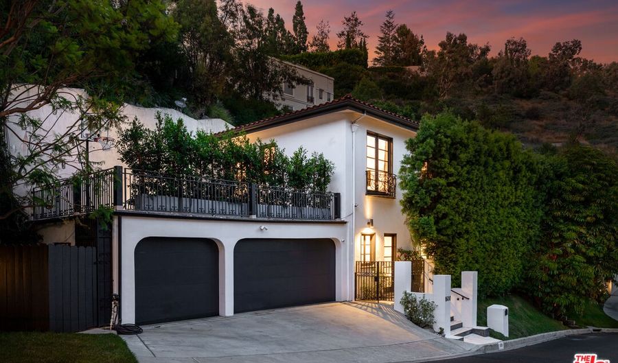1600 Clear View Dr, Beverly Hills, CA 90210 - 5 Beds, 6 Bath