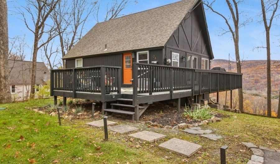 24 Peach Tree Rd, Alloway, NJ 07462 - 3 Beds, 1 Bath