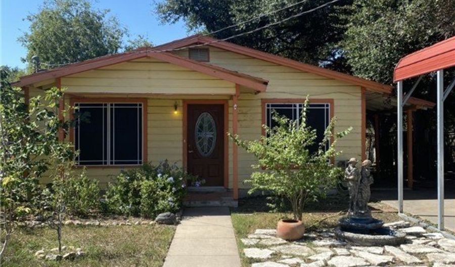 205 Monterrey St, Alice, TX 78332 - 4 Beds, 2 Bath