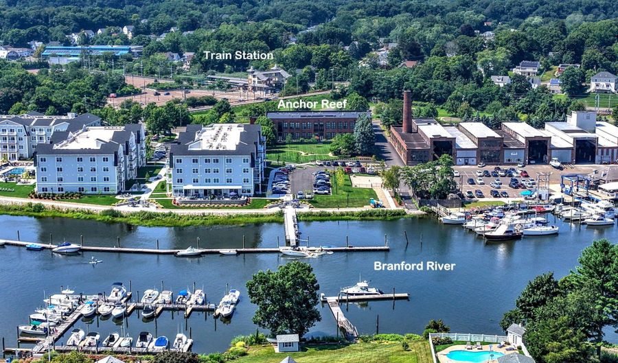 1 Indian Neck Ave 4, Branford, CT 06405 - 2 Beds, 2 Bath