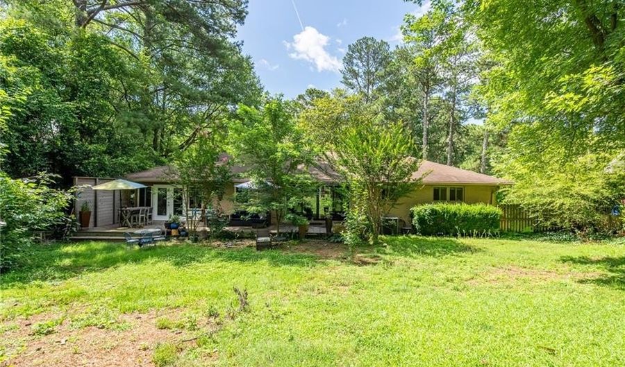 3300 Wiltshire Dr, Avondale Estates, GA 30002 - 4 Beds, 3 Bath