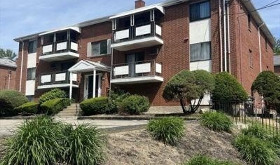20 Colonial Dr 3, Andover, MA 01810 - 1 Beds, 1 Bath