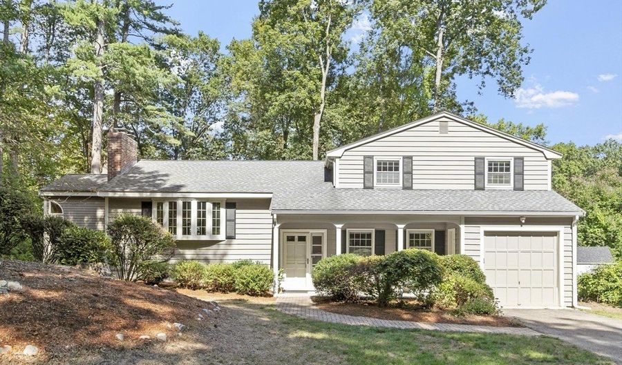 6 Black Horse Dr, Acton, MA 01720 - 3 Beds, 3 Bath
