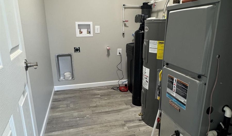 113 W Pike St, Attica, IN 47918 - 3 Beds, 3 Bath