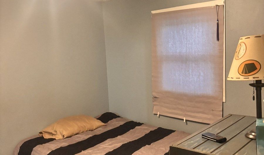 4106 Brown St, Anderson, IN 46013 - 2 Beds, 1 Bath