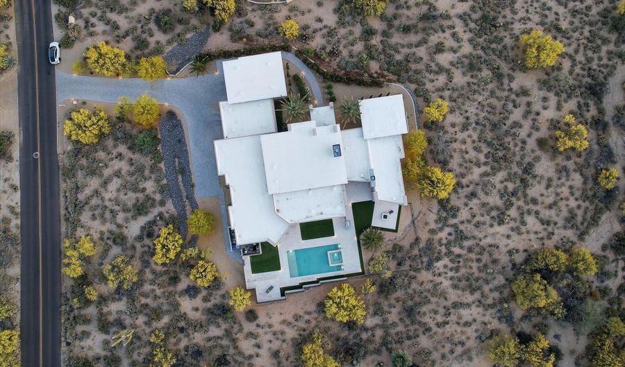 6816 E Stagecoach Pass, Carefree, AZ 85377 - 5 Beds, 5 Bath