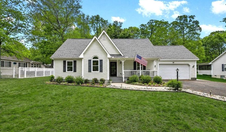 112 S NEWPORT Way, Dagsboro, DE 19939 - 4 Beds, 3 Bath
