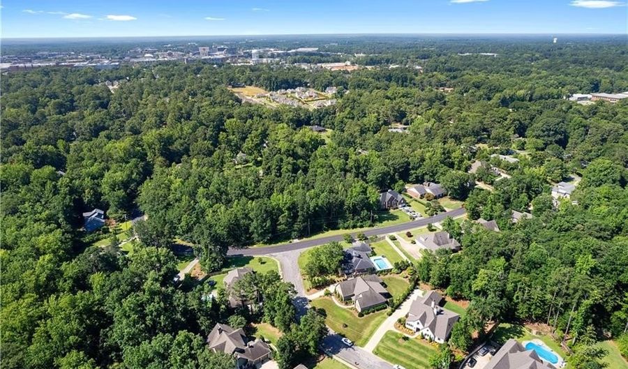 725 PETRIE Rd, Auburn, AL 36830 - 5 Beds, 4 Bath