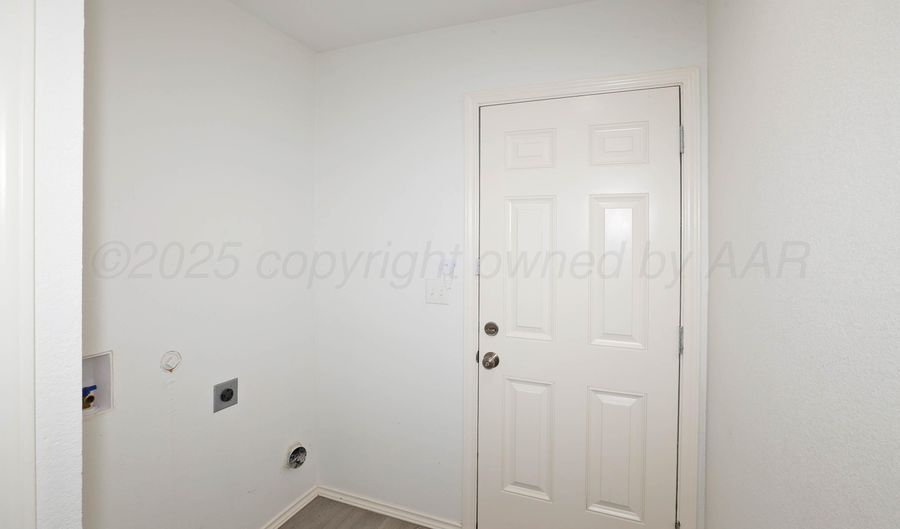 619 S Hill St, Amarillo, TX 79104 - 3 Beds, 2 Bath