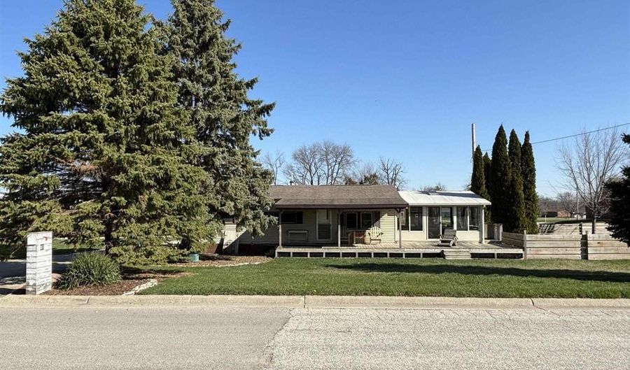 307 10th Ave, Ackley, IA 50601 - 3 Beds, 1 Bath