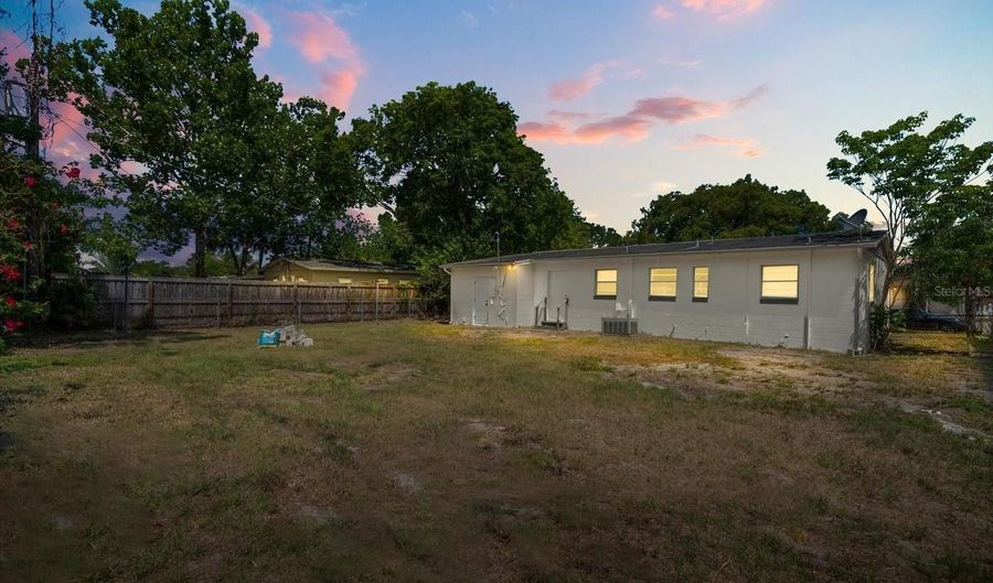 333 CLEMSON Dr, Altamonte Springs, FL 32714 - 3 Beds, 2 Bath