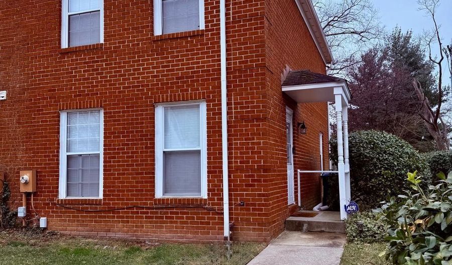 1022 DARTMOUTH GLEN Way, Baltimore, MD 21212 - 3 Beds, 2 Bath