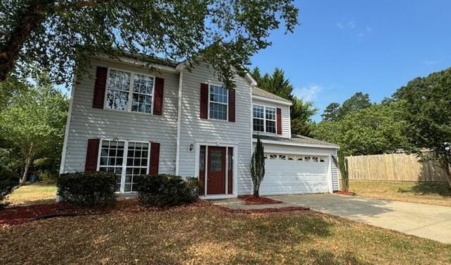 102 Alice Ct, Apex, NC 27502 - 4 Beds, 3 Bath