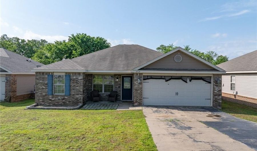 2409 Crestview Ln, Barling, AR 72923 - 3 Beds, 2 Bath