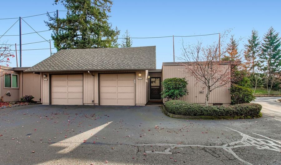 7968 SW SCHOLLS FERRY Rd, Beaverton, OR 97008 - 2 Beds, 2 Bath