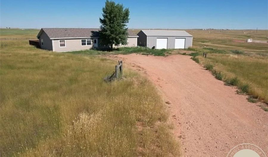 31 NW Pennel Rd, Baker, MT 59313 - 4 Beds, 2 Bath