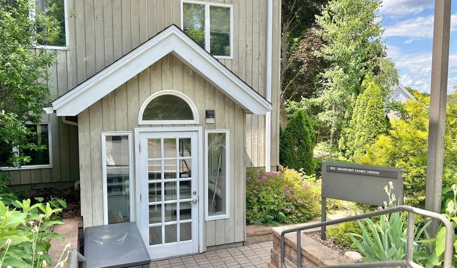 46 W Avon Rd Dental Office, Avon, CT 06001 - 0 Beds, 0 Bath
