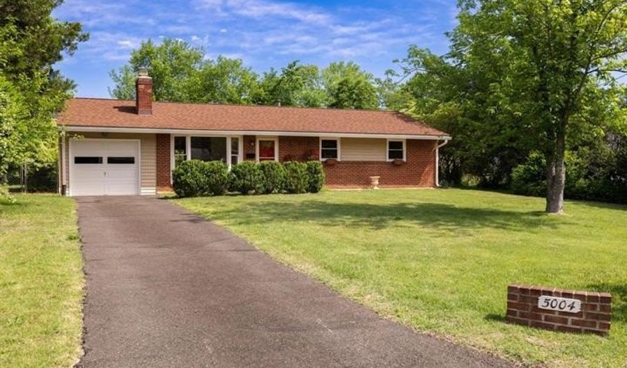 5004 EASTCHESTER Cir, Alexandria, VA 22310 - 3 Beds, 2 Bath