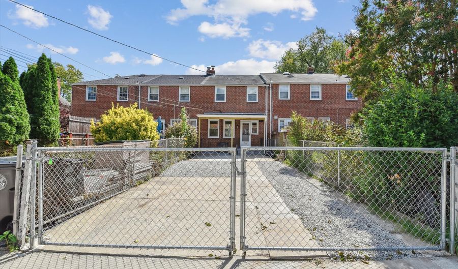 1612 HARDWICK Rd, Baltimore, MD 21286 - 4 Beds, 2 Bath