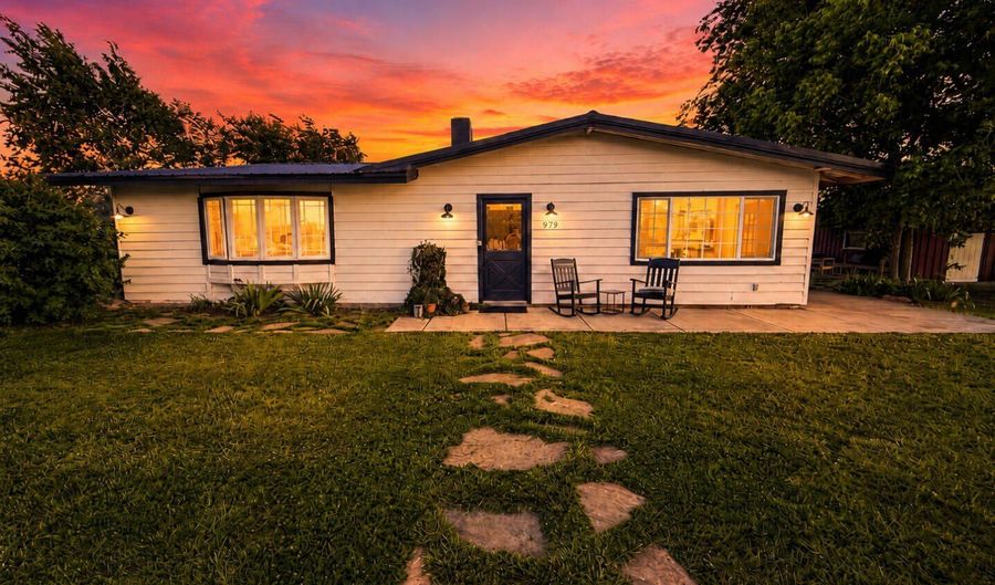 979 W Road 1 N, Chino Valley, AZ 86323 - 3 Beds, 2 Bath