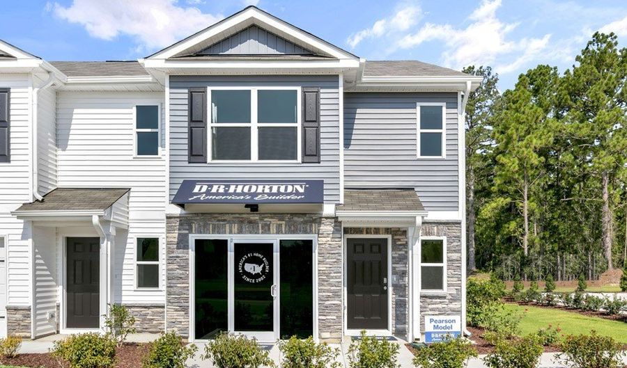 608 Wilder Bloom Path, Aberdeen, NC 28315 - 3 Beds, 3 Bath