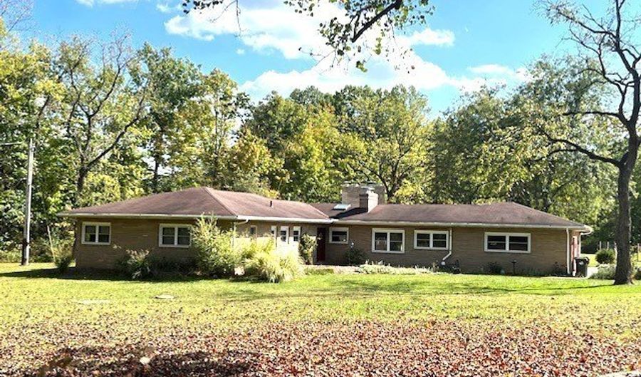 3288 Spring Valley Rd, Akron, OH 44333 - 3 Beds, 4 Bath
