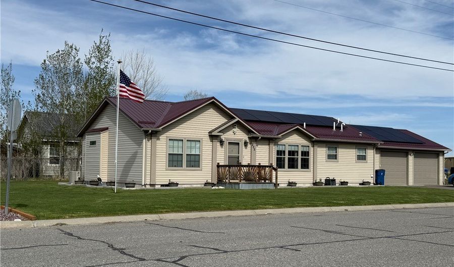 205 Bridge, Big Timber, MT 59011 - 3 Beds, 2 Bath