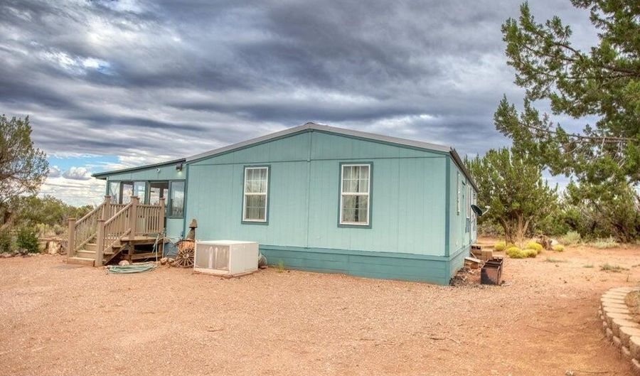 92 CR N5417, Concho, AZ 85924 - 2 Beds, 2 Bath