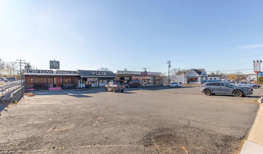 7119 COLUMBIA Pike, Annandale, VA 22003 - 0 Beds, 0 Bath