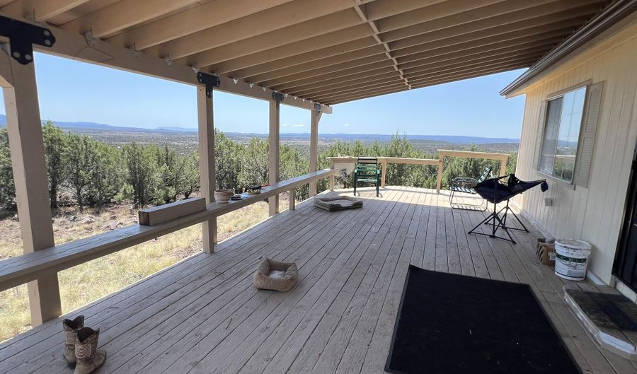 1496 W Picacho Dr, Ash Fork, AZ 86320 - 3 Beds, 2 Bath