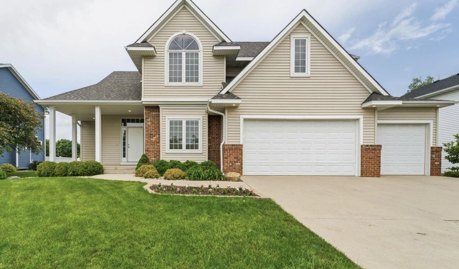 3025 Almond Rd, Ames, IA 50014 - 5 Beds, 4 Bath