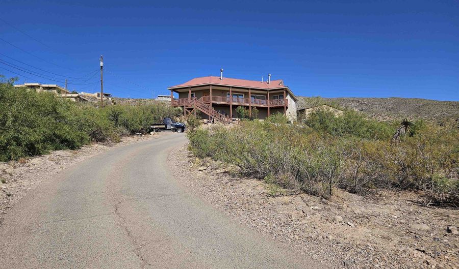 1434 Melanie Ln, Alamogordo, NM 88310 - 3 Beds, 2 Bath