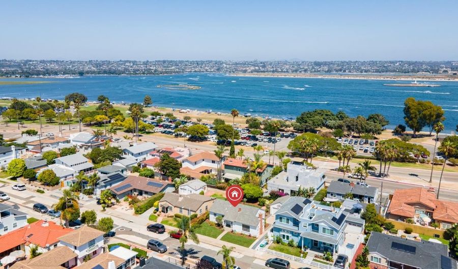 3535 Jewell St, San Diego, CA 92109 - 3 Beds, 1 Bath