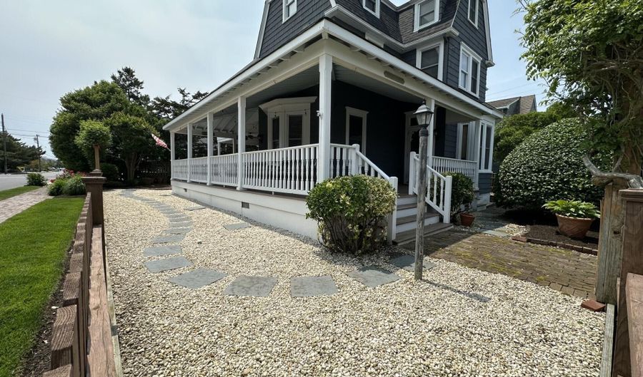 310 N Atlantic Ave, Beach Haven, NJ 08008 - 7 Beds, 4 Bath