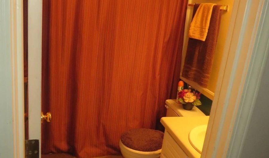 1005 Gate Cir, Bainbridge, GA 39817 - 3 Beds, 2 Bath