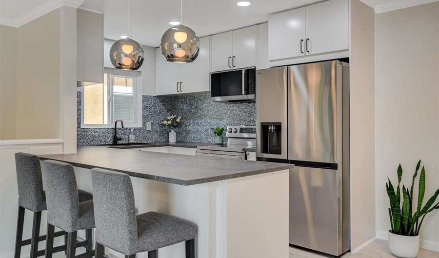 10406 Caminito Rimini, San Diego, CA 92129 - 2 Beds, 1 Bath