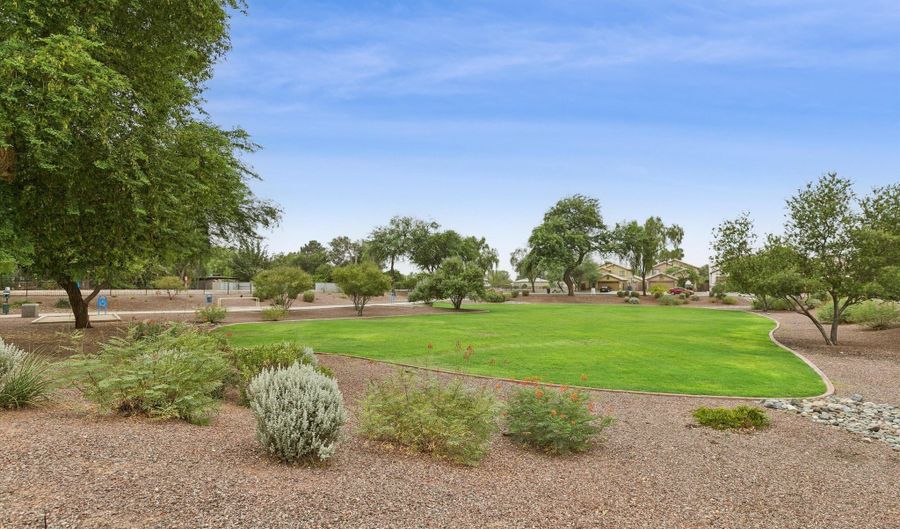 3505 N 105TH Ln, Avondale, AZ 85392 - 3 Beds, 3 Bath