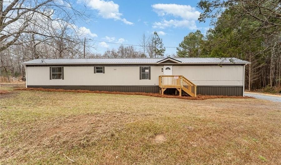 616 Burney Rd, Asheboro, NC 27205 - 3 Beds, 2 Bath