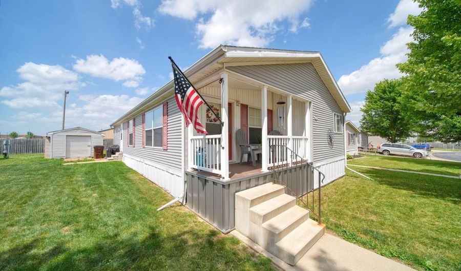 310 Grand River Dr, Adrian, MI 49221 - 3 Beds, 2 Bath